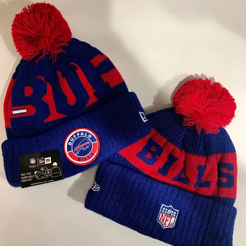 New Era NWT popular lined beanie. Removable Pom Pom. nWT. Check out my page! - Picture 1 of 1